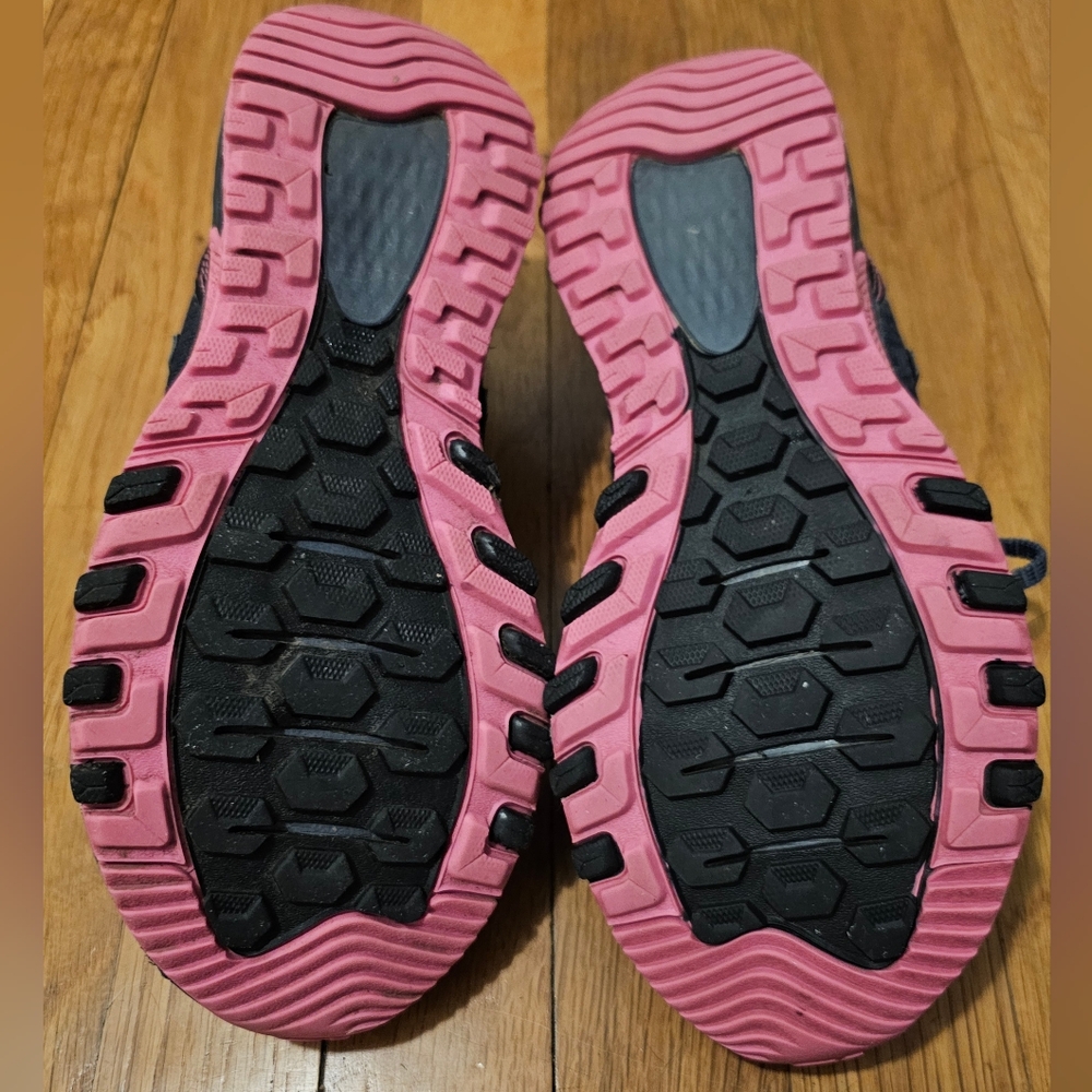 New Balance 410 V7 Womens Size 9 WT410CG7 Gray/Pink Trail Running Shoes Read - Picture 7 of 8
